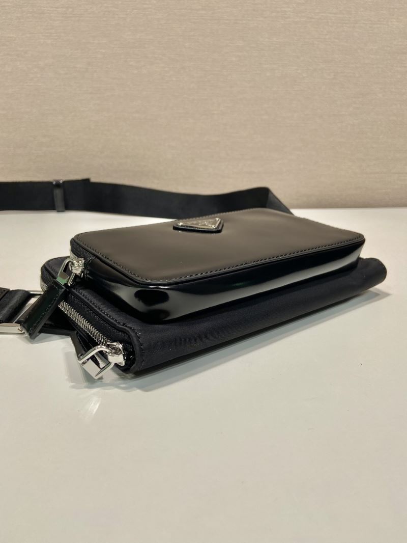 Pra*a waist chest packs